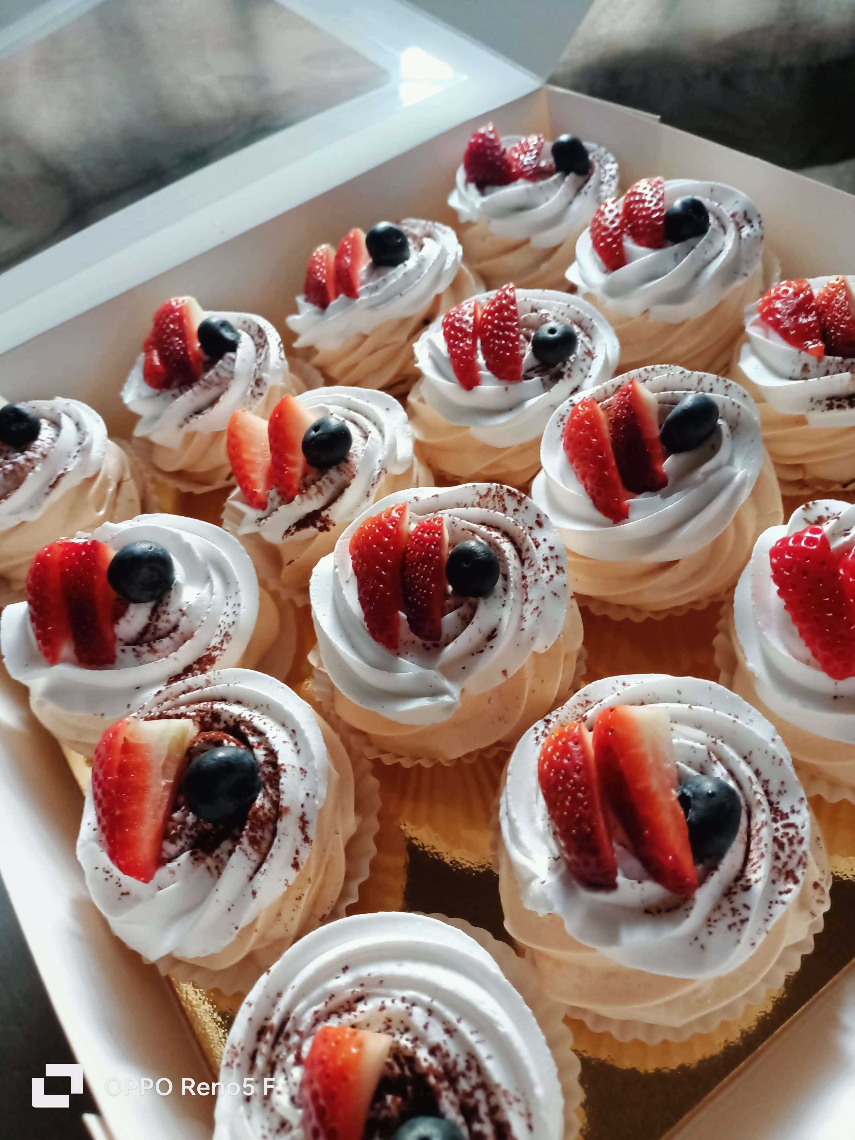 Mini Pavlova